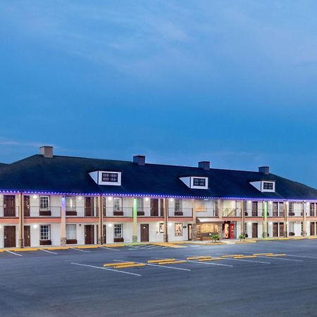 Baymont By Wyndham Commerce Ga Near Tanger Outlets Mall Luaran gambar