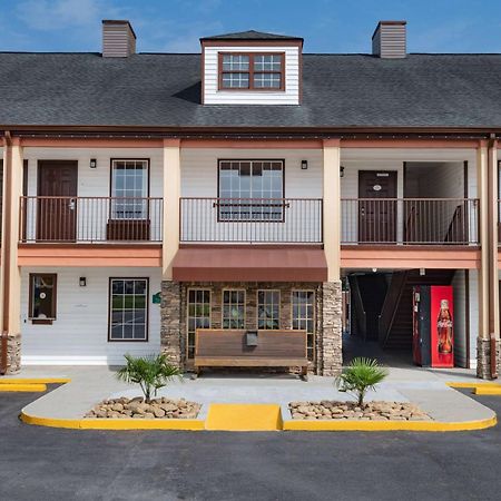 Baymont By Wyndham Commerce Ga Near Tanger Outlets Mall Luaran gambar