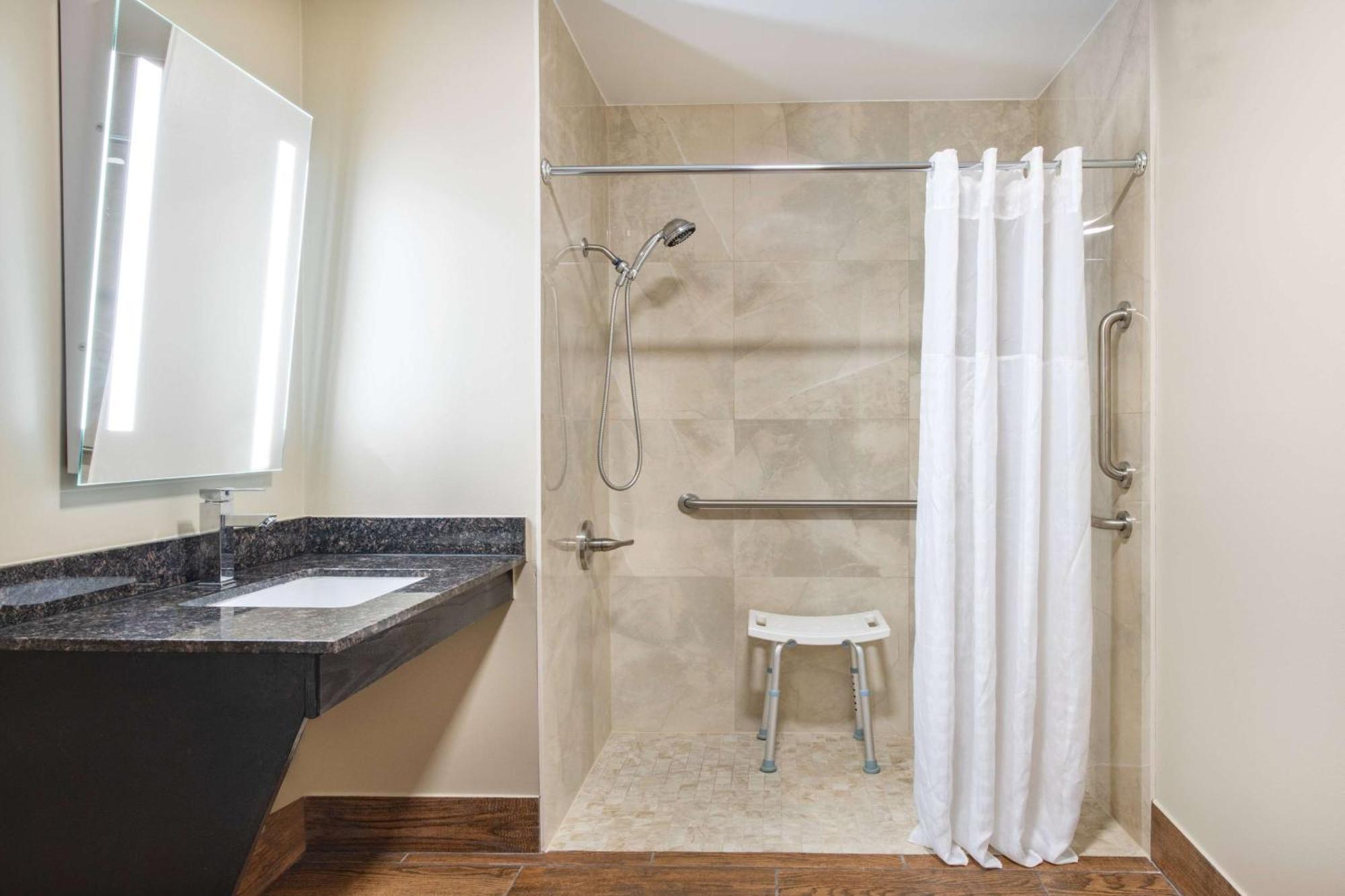 Baymont By Wyndham Commerce Ga Near Tanger Outlets Mall Luaran gambar