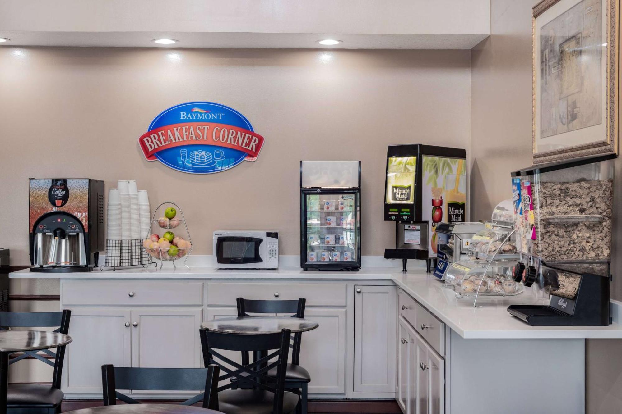 Baymont By Wyndham Commerce Ga Near Tanger Outlets Mall Luaran gambar